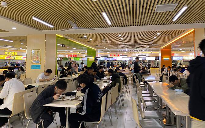 食堂外包管理制度和要求