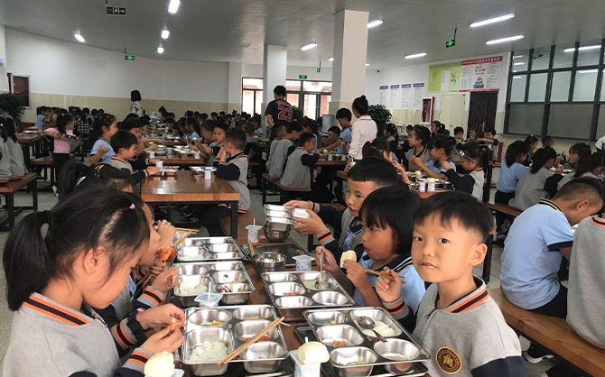 承包單位食堂需要什么條件