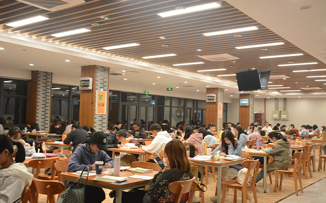 任何單位將食堂對外承包單位的負責人都要對食品安全負責嗎