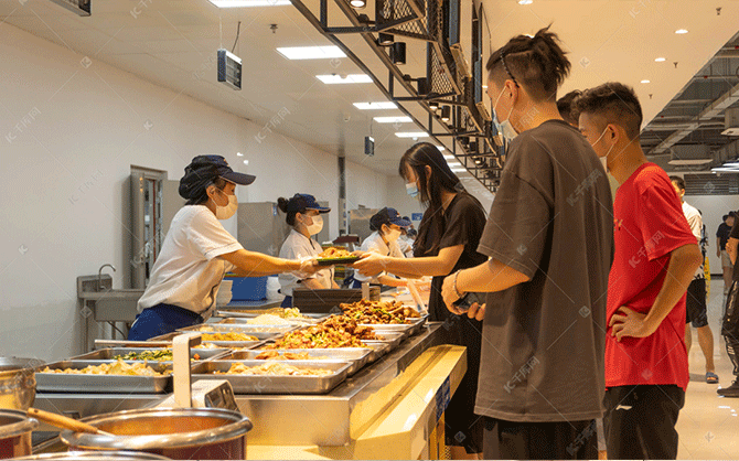 承包公司食堂10元標準能賺多少錢