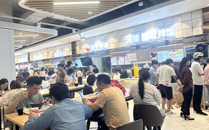 永泰企業工廠快餐配送服務創新研究