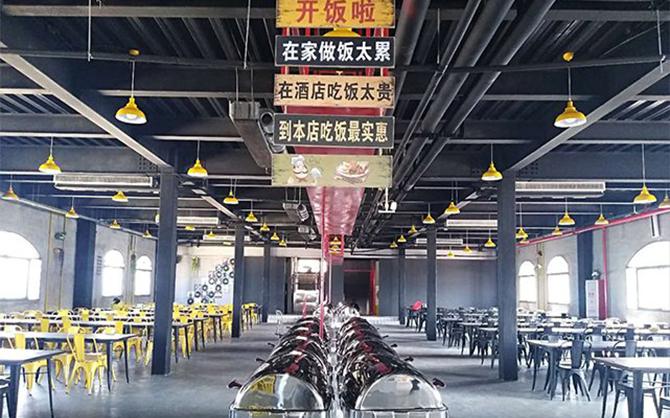 高校食堂疑吃出鼠頭最新消息